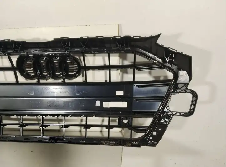 Audi A4 S4 B9 8W (2019 - ) 8W0853651DB Верхняя решетка радиатора — фото 7