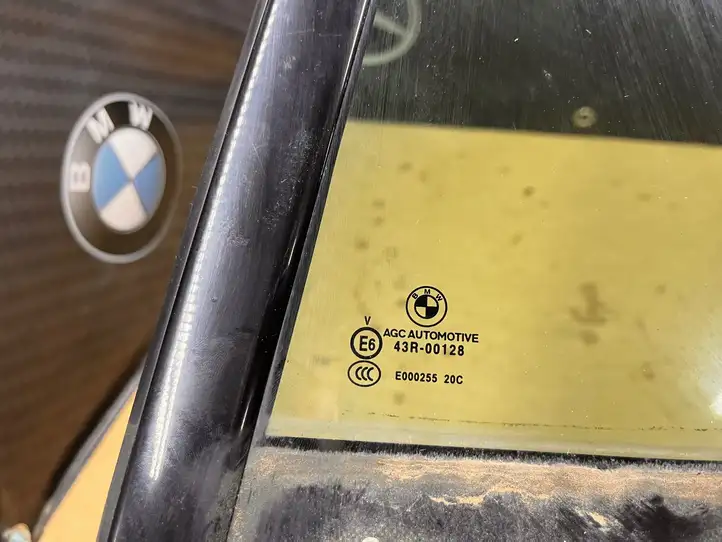 BMW 5 GT F07 (2010 - 2017) 43R00128 Форточка двери — фото 1