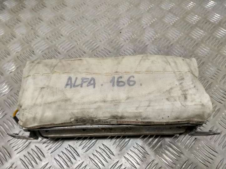 3804246G0004 Alfa Romeo 166 Keleivio oro pagalvė