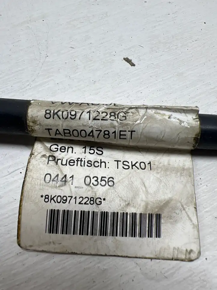 Audi A4 S4 B8 8K (2007 - 2011) 8K0971228G Минусовой провод аккумулятора — фото 3
