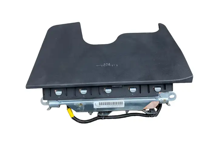 Toyota Yaris (2005 - 2009) 305477010FKAAE Коленная подушка безопасности — фото 1