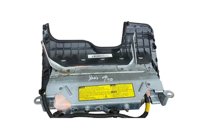 Toyota Yaris (2005 - 2009) 305477010FKAAE Коленная подушка безопасности — фото 2