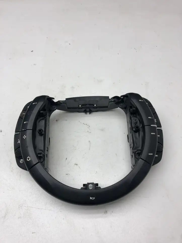 Citroen C4 I Picasso (2006 - 2013) 96624939XT Кнопки на рулевом колесе — фото 1