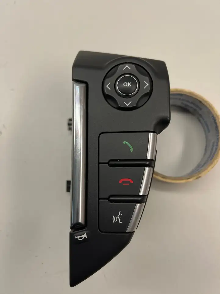 Land Rover Range Rover Sport L494 (2009 - 2013) Кнопки на рулевом колесе — фото 1