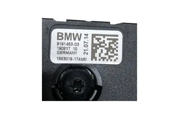 BMW 1 F20 F21 (2011 - 2019) 918145303 Усилитель антенны — фото 5