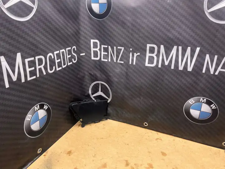 BMW 3 F30 F35 F31 (2012 - 2018) 8054261 Решетка противотуманной фары — фото 1