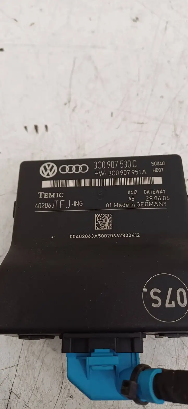 Volkswagen PASSAT B6 (2005 - 2010) 3C0907951A Прочие блоки управления — фото 2