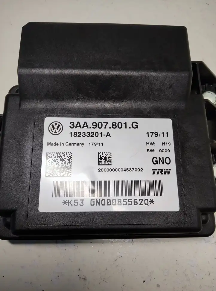 Volkswagen PASSAT B7 (2011 - 2014) 3AA907801G Прочие блоки управления — фото 4