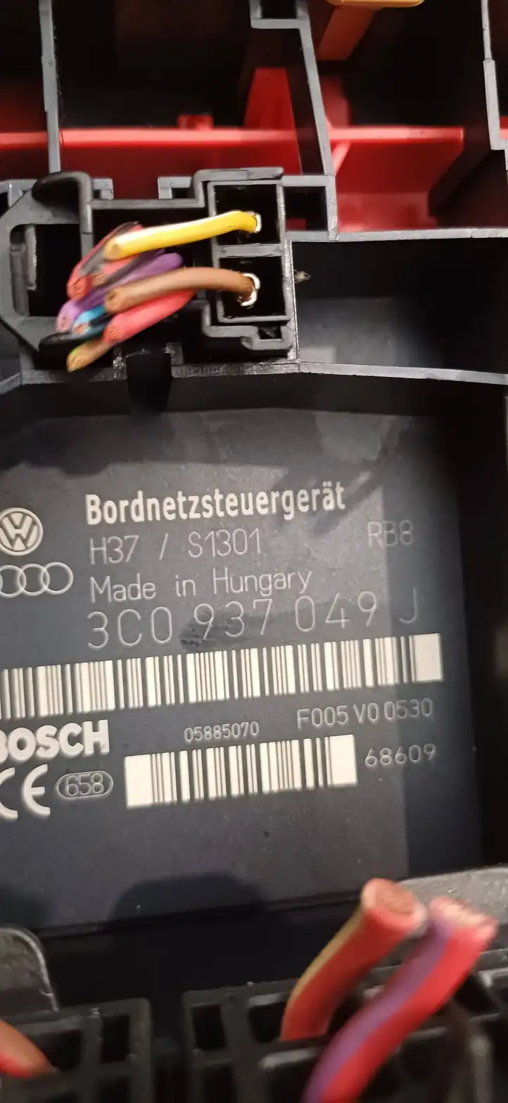 Volkswagen PASSAT B6 (2005 - 2010) 3C0937049J Модуль комфорта — фото 2
