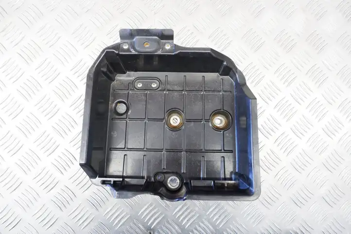 Toyota Corolla E210 E21 (2018 - ) 7440402800 Площадка аккумулятора — фото 5