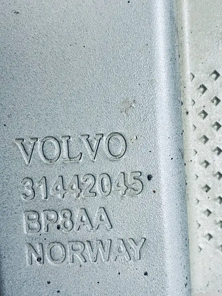 Volvo S90, V90 (2016 - 2020) 31442045 Усилитель заднего бампера — фото 3