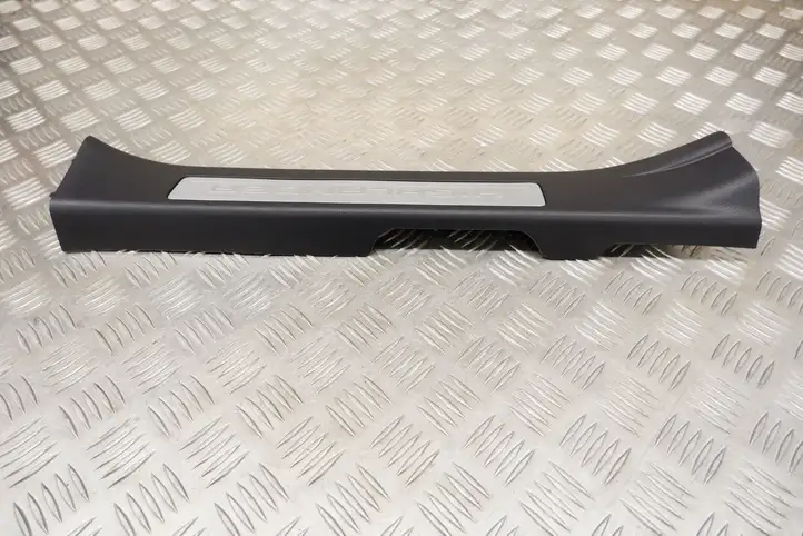 Toyota Highlander XU70 (2019 - ) 679130E110 Внутренняя отделка переднего порога — фото 6