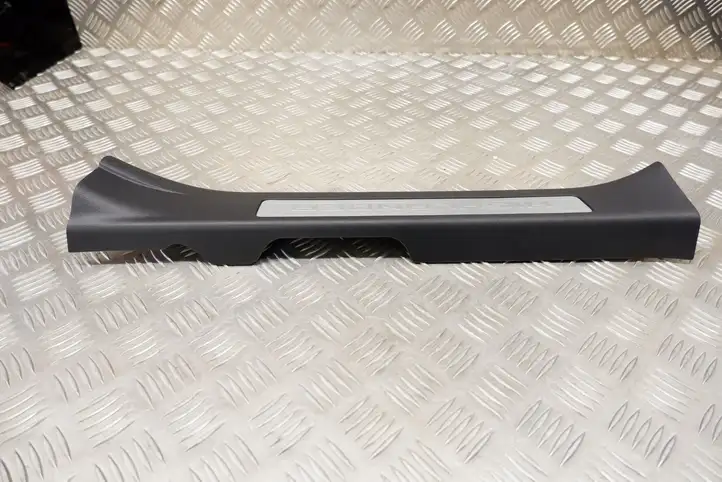 Toyota Highlander XU70 (2019 - ) 679140E110 Внутренняя отделка переднего порога — фото 3