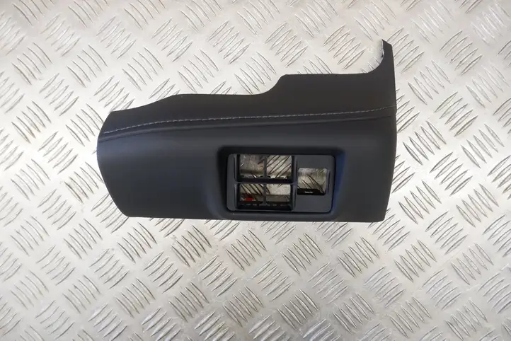 Toyota Highlander XU70 (2019 - ) 550440E030 Отделка внутренней панели салона — фото 2
