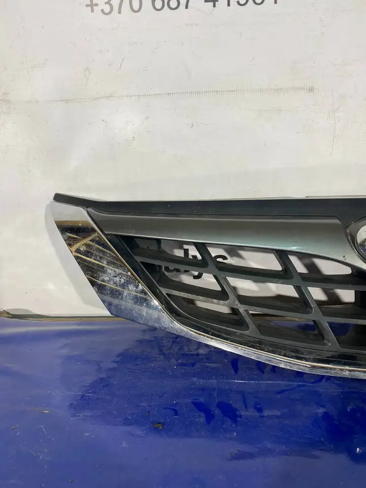 Subaru Impreza III (2008 - 2012) Верхняя решетка радиатора — фото 3
