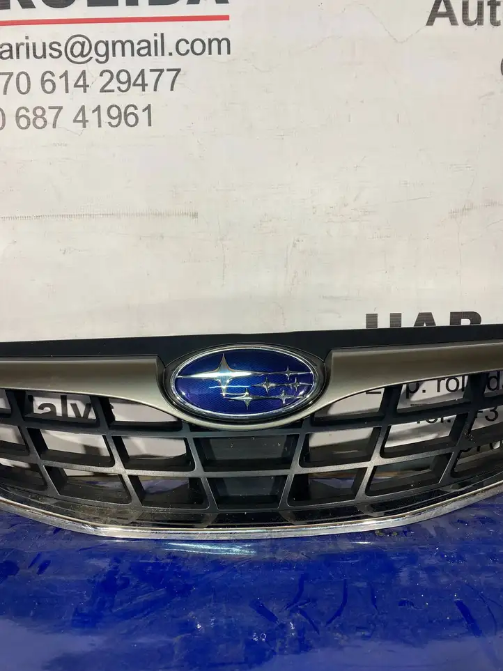 Subaru Impreza III (2008 - 2012) Верхняя решетка радиатора — фото 3
