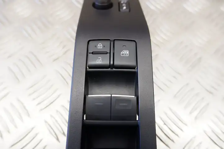 Toyota Highlander XU70 (2019 - ) 840400E140 Блок кнопок стеклоподъемников — фото 9