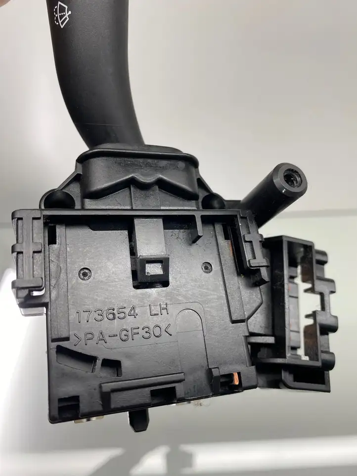 Toyota Avensis T250 (2006 - 2009) 173654 Переключатель стеклоочистителей — фото 4