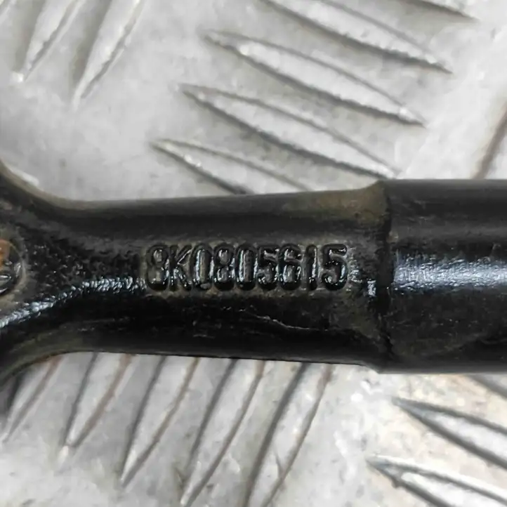 Audi A5 8T 8F (2011 - 2016) 8K0805615 Буксировочная петля — фото 6
