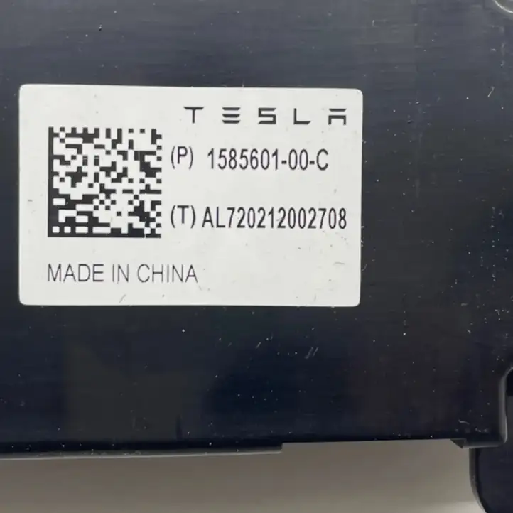 Tesla Model 3 (2017 - 2023) 158560100C Антенна Bluetooth — фото 2