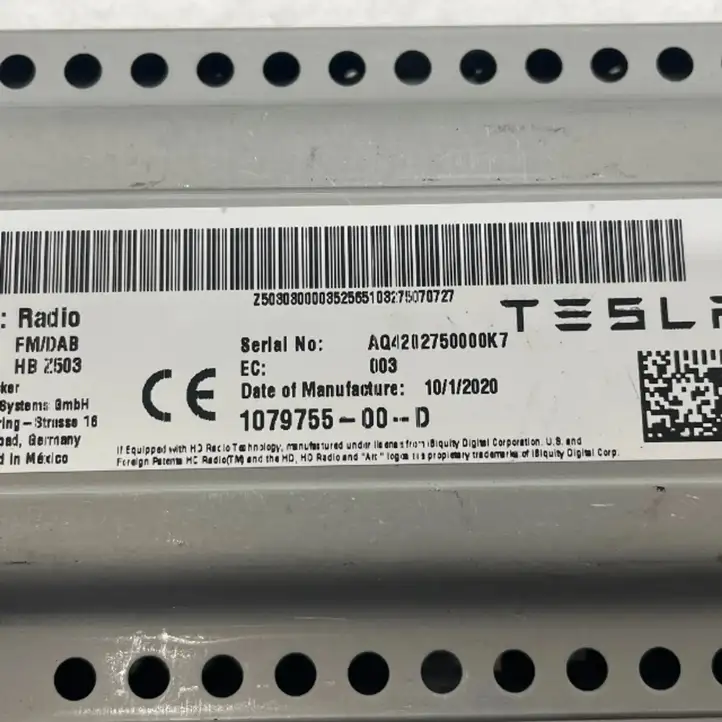 Tesla Model 3 (2017 - 2023) 107975500D Прочие блоки управления — фото 5