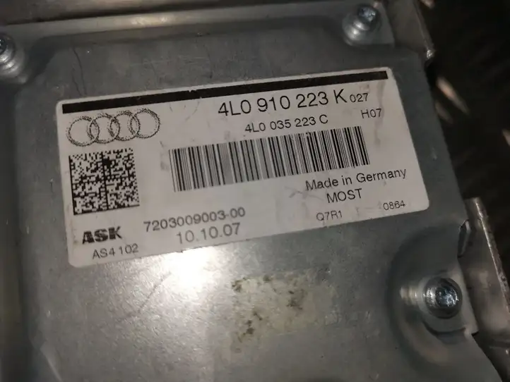 Audi Q7 4L (2005 - 2009) 4L0910223K Усилитель звука — фото 4