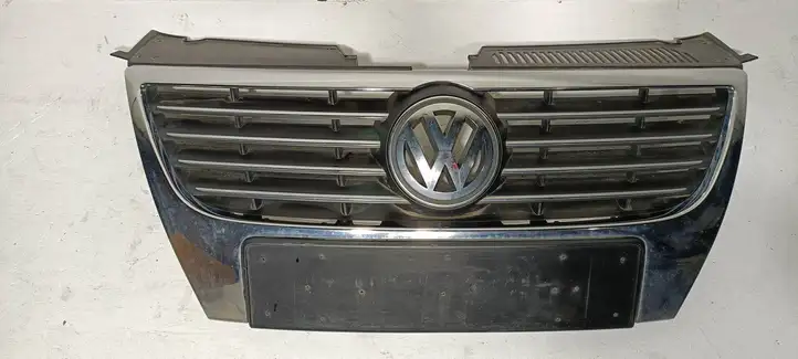 Volkswagen PASSAT B6 (2005 - 2010) 1C0853651AH Верхняя решетка радиатора — фото 1