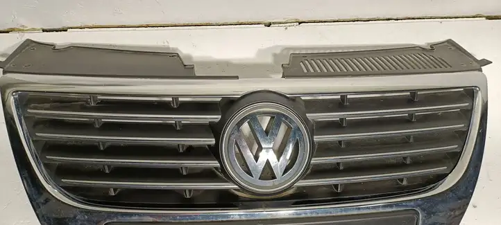 Volkswagen PASSAT B6 (2005 - 2010) 1C0853651AH Верхняя решетка радиатора — фото 7