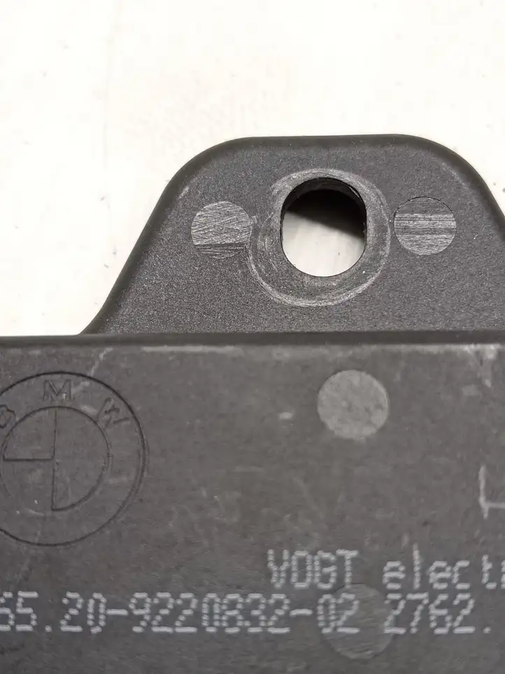 BMW 7 G11 G12 (2015 - 2022)  9220832 Антенна бесключевого доступа