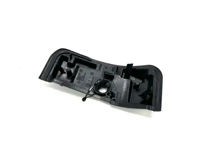 BMW 3 E90 E91 (2005 - 2012) 6769327 Прочие детали моторного отсека — фото 4