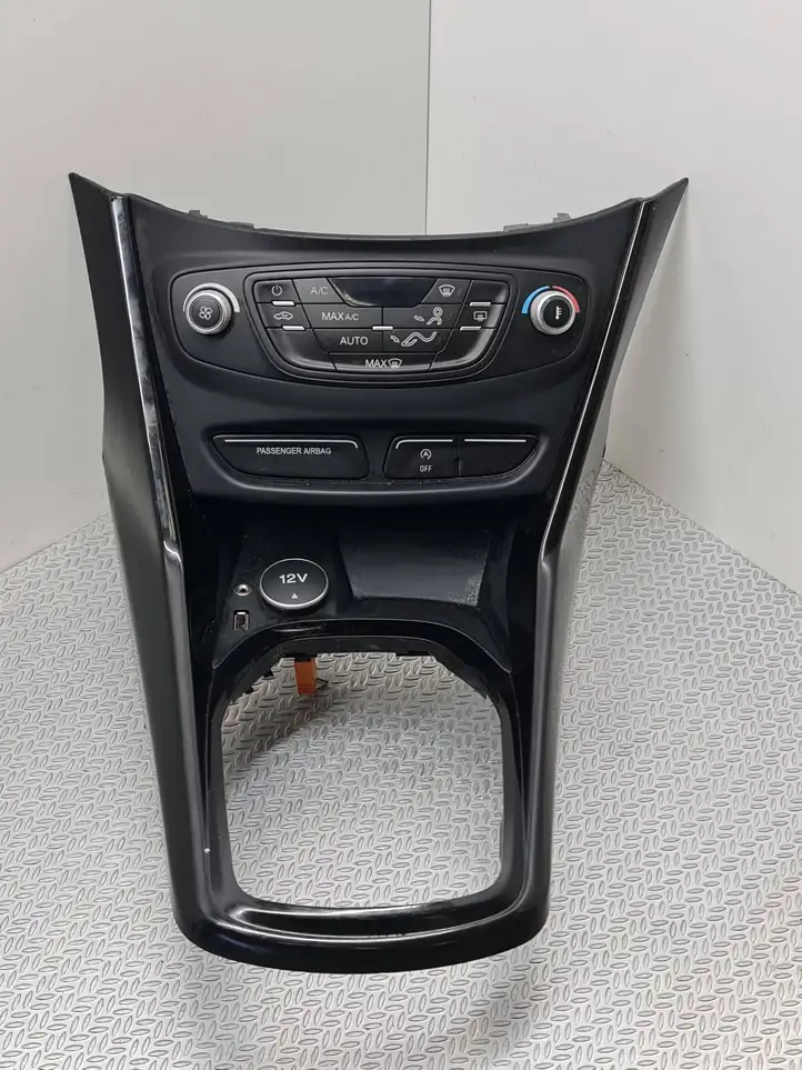 Ford B-MAX (2012 - 2018) AV1T18C612AJ Блок управления климат-контролем — фото 1