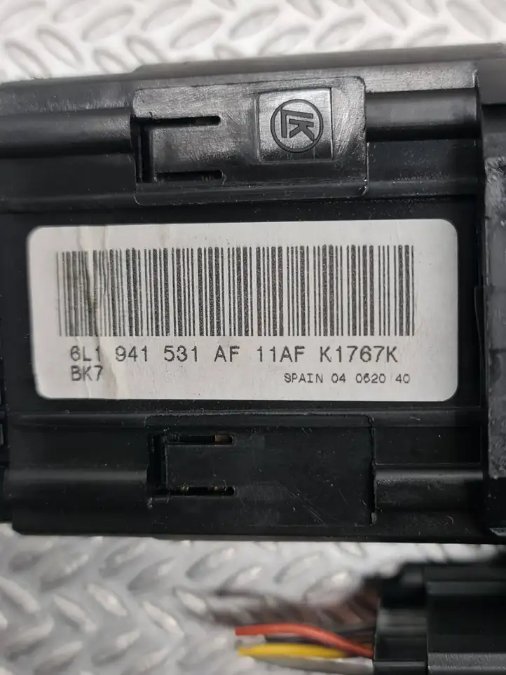 Seat Ibiza III (6L) (2002 - 2008) 6L1941531AF Включатель фонарей — фото 6