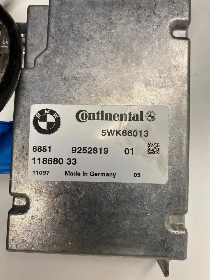 BMW 5 F10 F11 (2009 - 2016) 9199305 Камера в лобовом стекле — фото 2