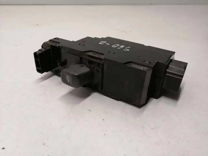 Volvo S60 (2000 - 2004) 8651328 Кнопка стеклоподъемников — фото 4