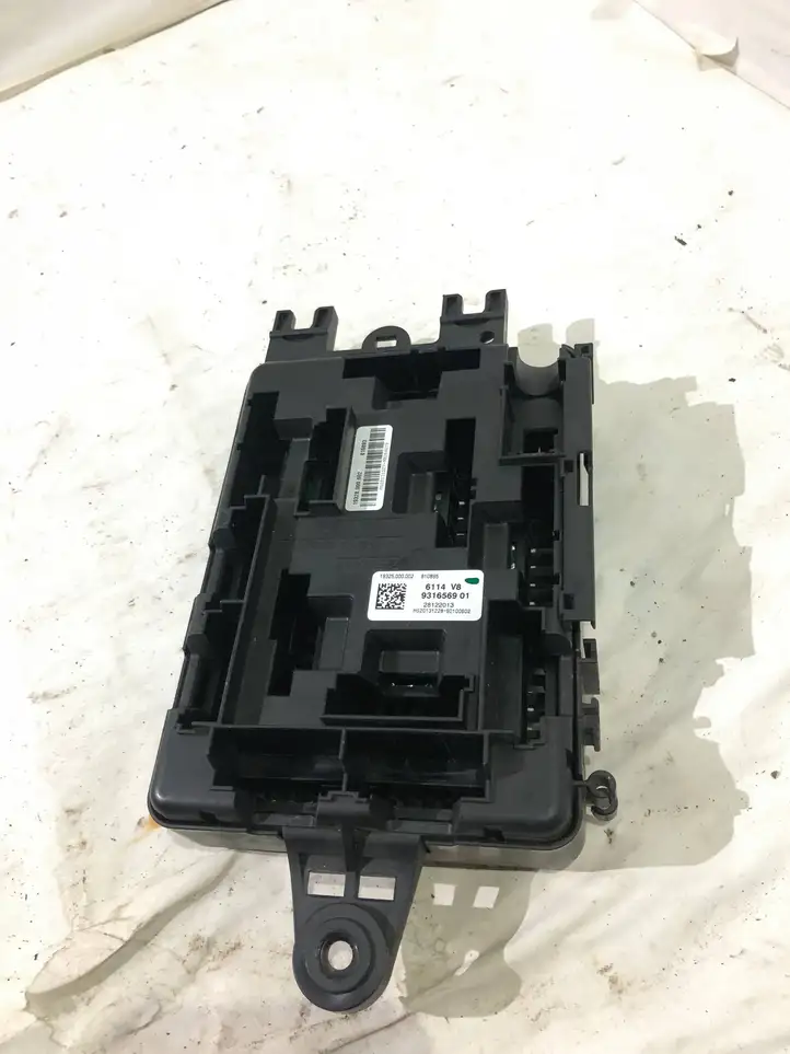 BMW X5 F15 (2013 - 2017) B010147500 Блок предохранителей — фото 2