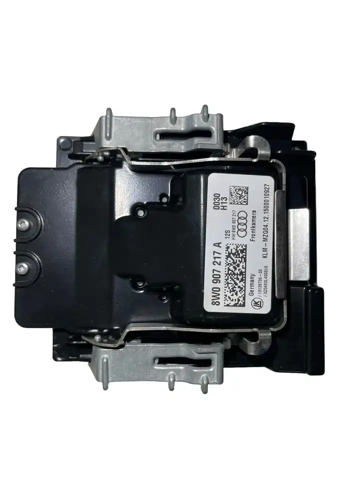 Audi A4 S4 B9 (2015 - 2019) 8W0907217A Камера в лобовом стекле — фото 3