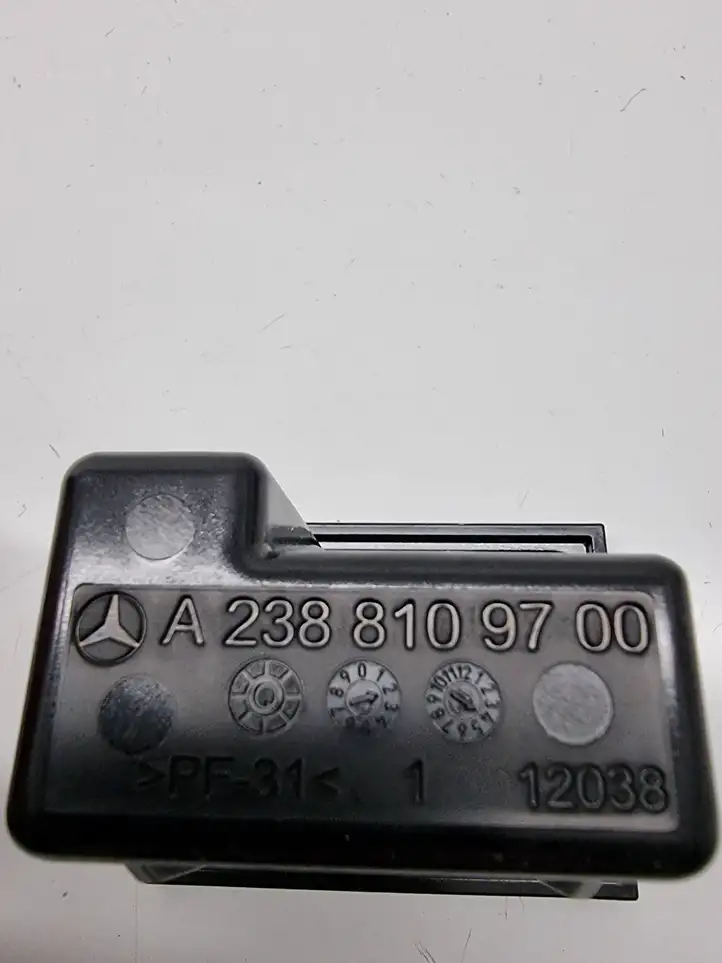 Mercedes-Benz E W238 (2017 - ) A2388109700 Задняя пепельница — фото 4