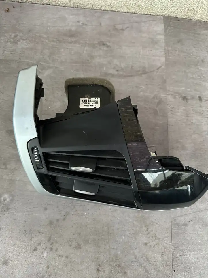 BMW X5 F15 (2013 - 2017) 925264909 Боковой воздушный дефлектор — фото 2