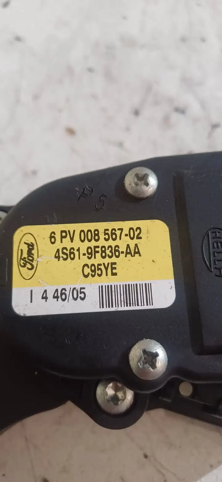 Ford Fiesta (2006 - 2008) 4S619F836AA Педаль акселератора — фото 2