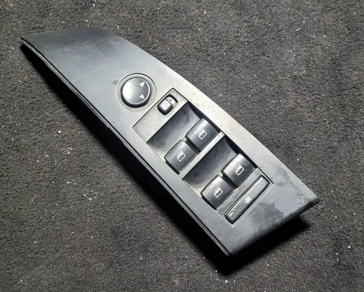 BMW 5 E60 E61 (2004 - 2010) M1021100013 Кнопка стеклоподъемников — фото 1