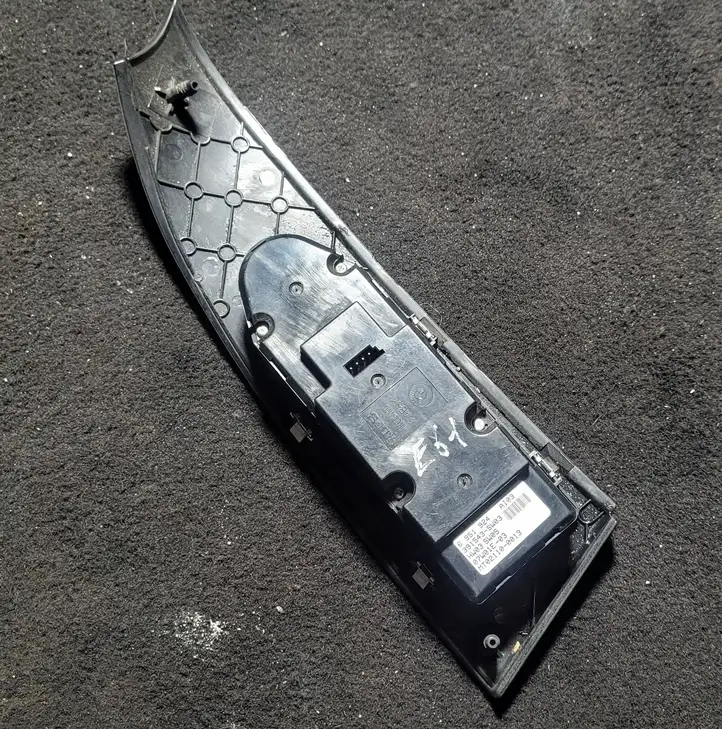 BMW 5 E60 E61 (2004 - 2010) M1021100013 Кнопка стеклоподъемников — фото 3