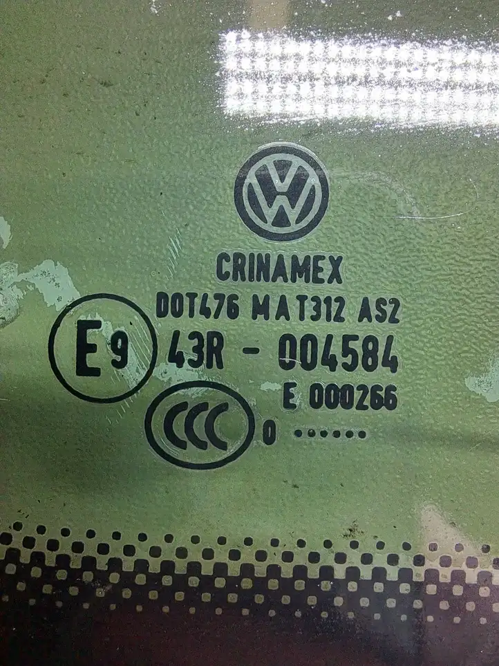 Volkswagen Golf VI (2009 - 2013) 43R004584 Заднее боковое стекло — фото 3