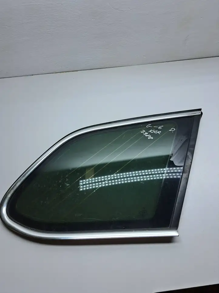 Volkswagen Golf VI (2009 - 2013) 000266 Заднее боковое стекло — фото 1