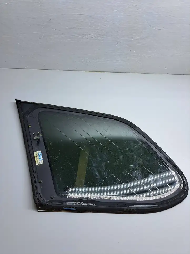 Volkswagen Golf VI (2009 - 2013) 000266 Заднее боковое стекло — фото 2