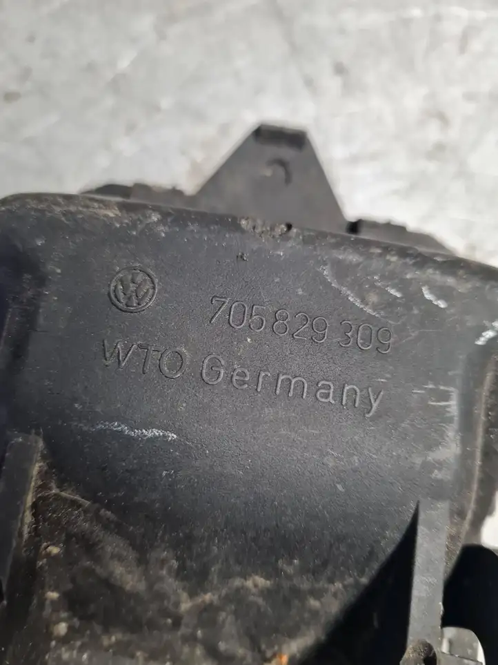 Volkswagen Transporter - Caravelle T4 (1990 - 2003) 705829309 Внутренняя ручка двери багажника — фото 3