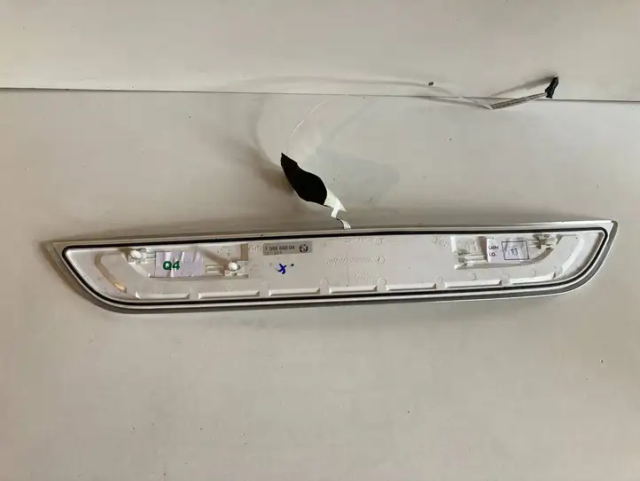 BMW 7 G11 G12 (2015 - 2022) 736989004 Внутренняя отделка заднего порога — фото 2