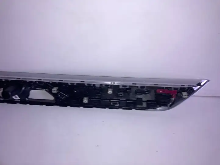 BMW 7 G11 G12 (2015 - 2022) 785183303 Прочая отделка задней двери — фото 3