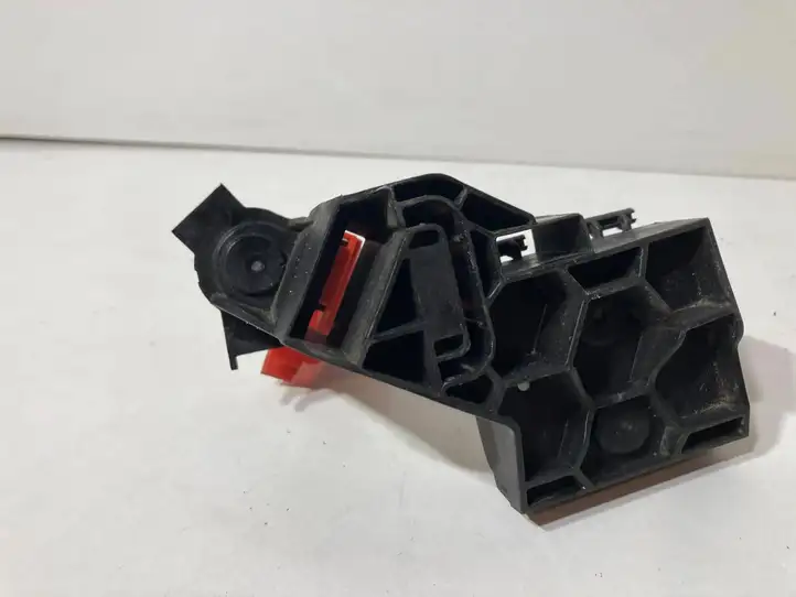 BMW X5 F15 (2013 - 2017)  9367807 Узел подключения плюсовых проводов