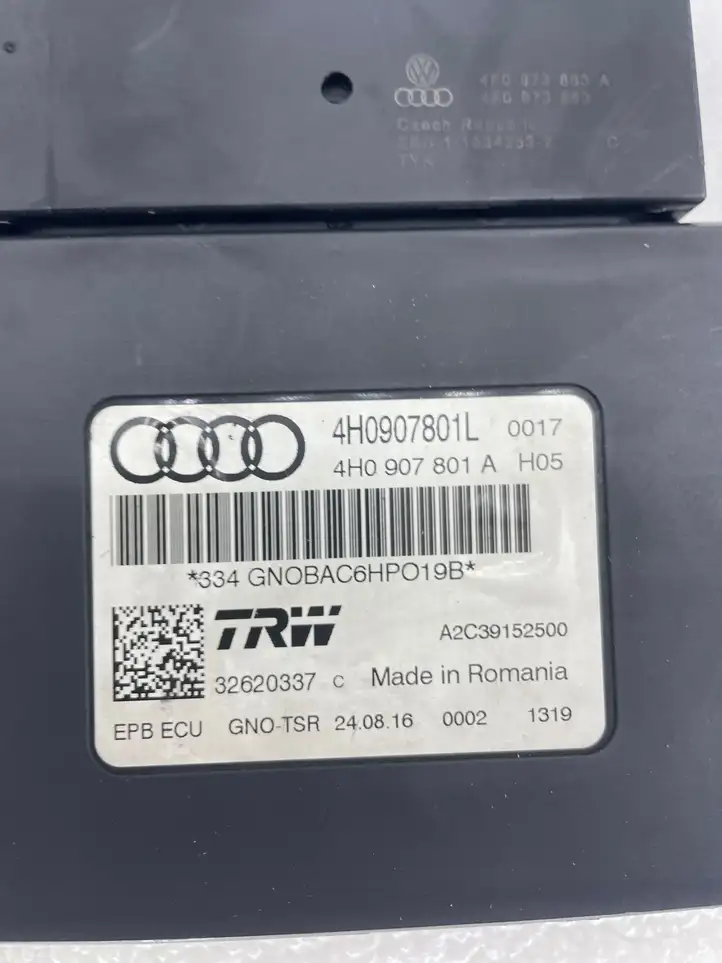 Audi A8 S8 D4 4H (2013 - 2017) 4H0907801L Блок управления тормозной системой — фото 3