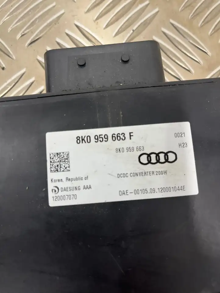Audi Q5 SQ5 (2012 - 2017) 8K0959663F Преобразователь напряжения — фото 4